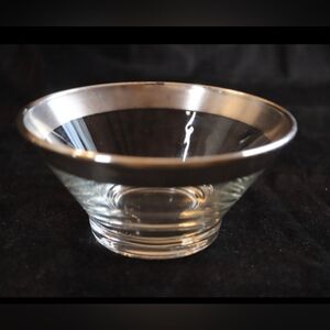 Vintage Dorothy Thorpe Silver Banded Soup, Dessert, Fruit, 5.25” Diameter